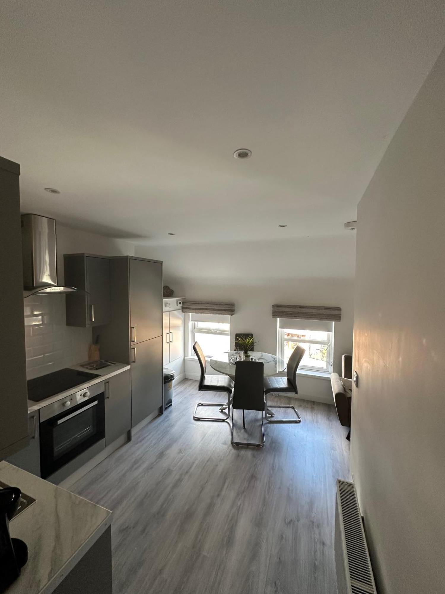 Westland Suites - Stylish, Modern, Elegant, Central Apartments A Londonderry Ngoại thất bức ảnh
